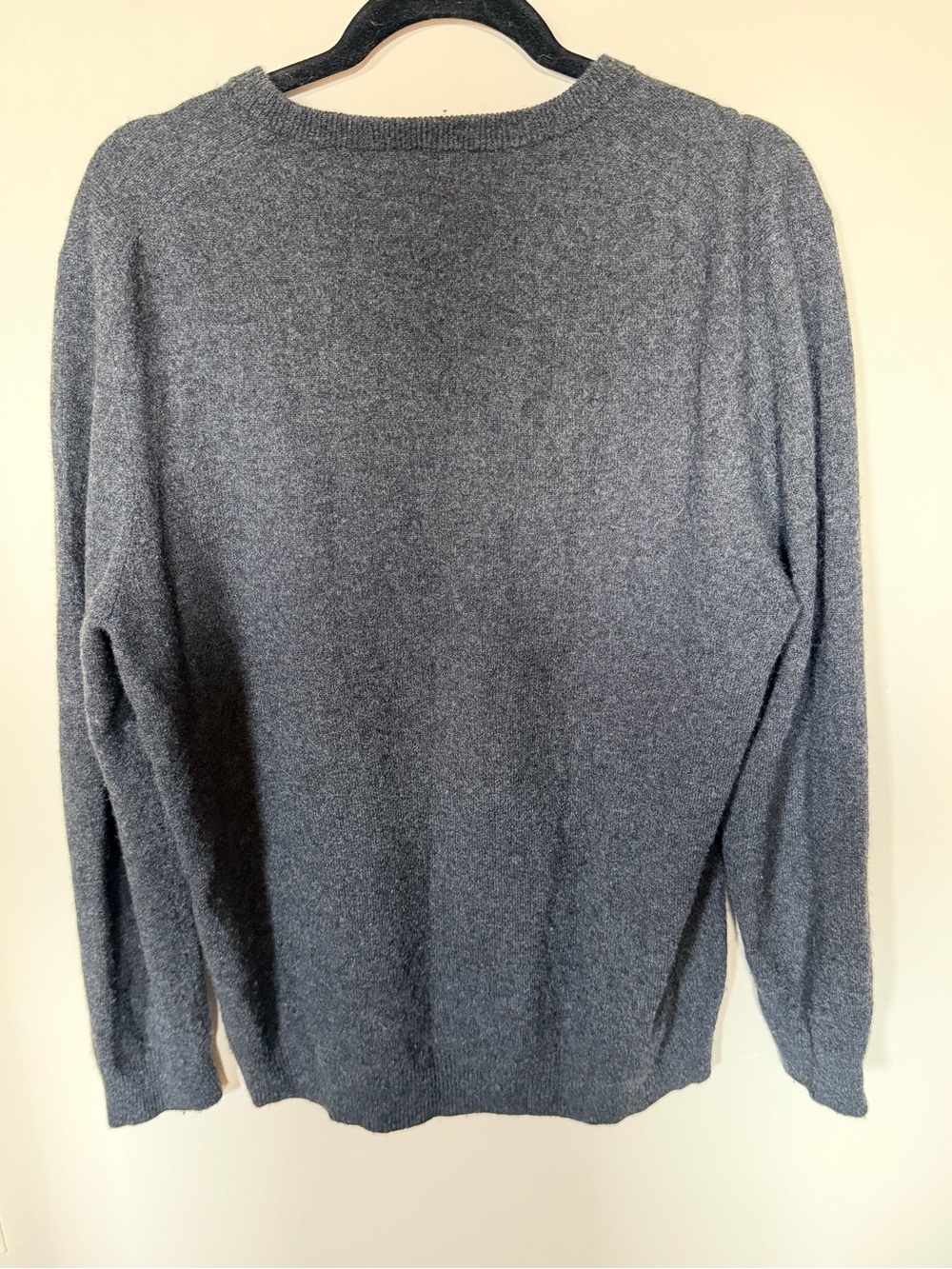 Club room cashmere dark gray crewneck sweater L - Picture 3 of 3